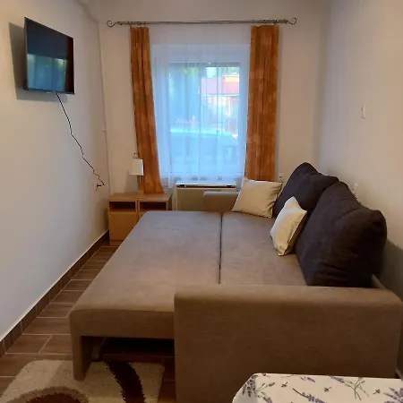 Apartamento Irisz Mezőkövesd